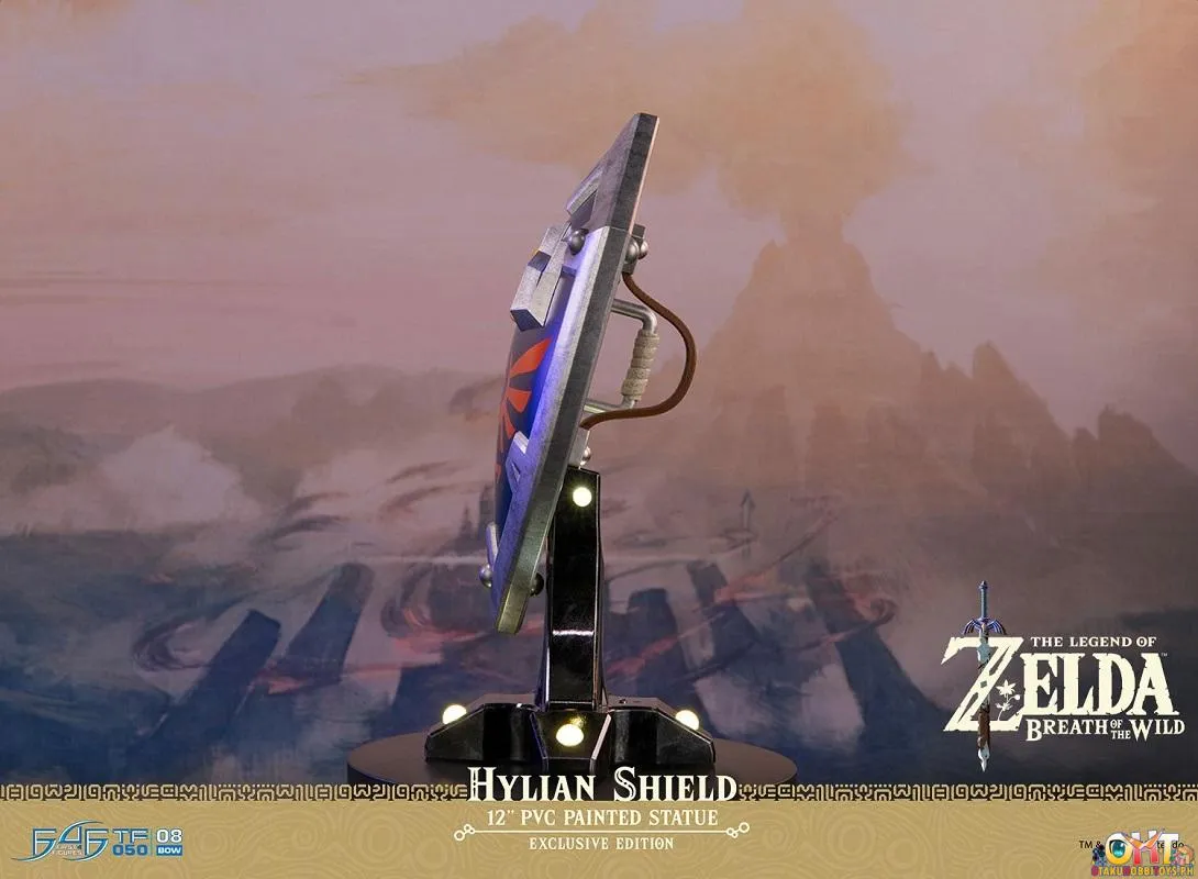 First4Figures THE LEGEND OF ZELDA™: BREATH OF THE WILD Hylian Shield (Collector’s Edition)