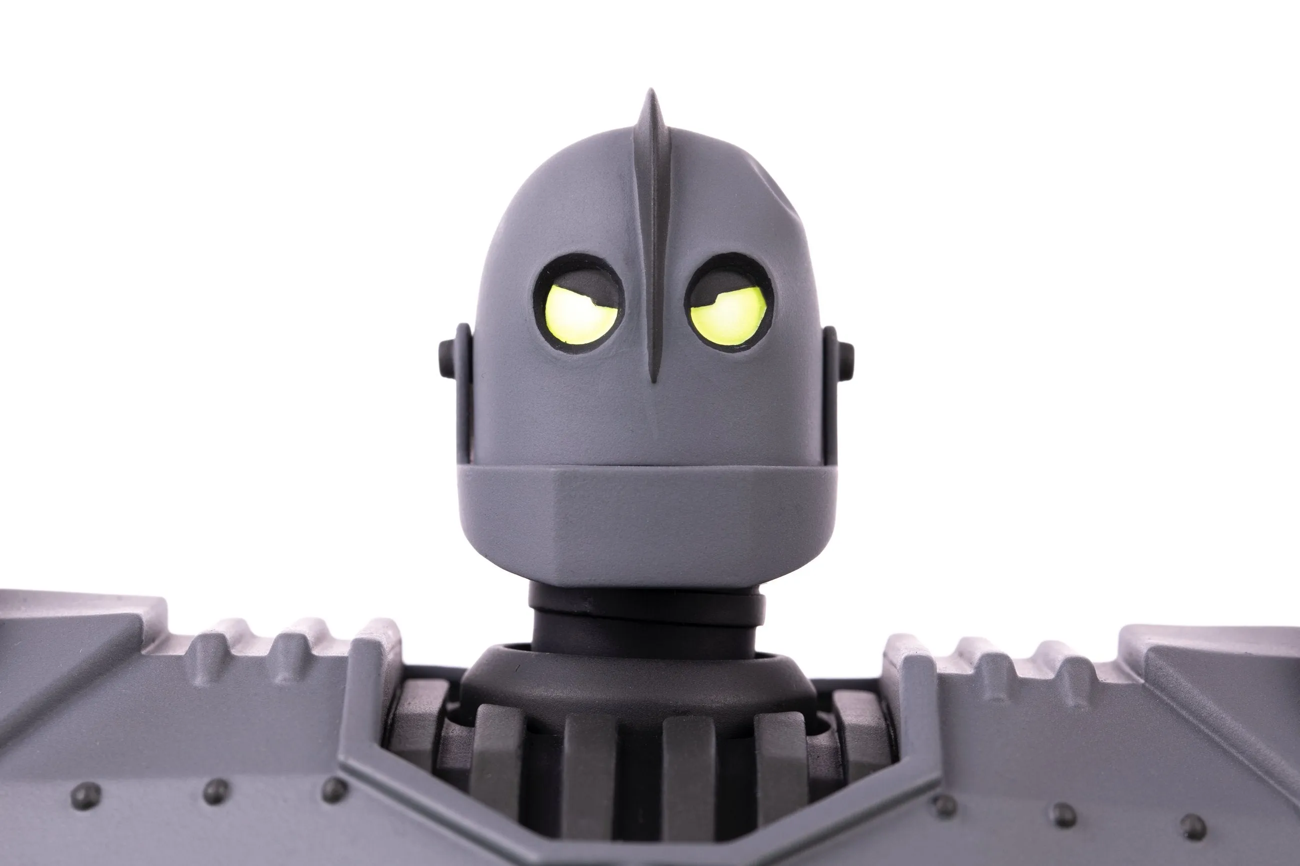 Iron Giant MONDO MECHA 12.5" Figure