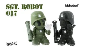 Kidrobot 2009 Dave White Kidrobot Mascot No 17 Sgt Robot Green & Black Ver 2 7" Vinyl Figure Set