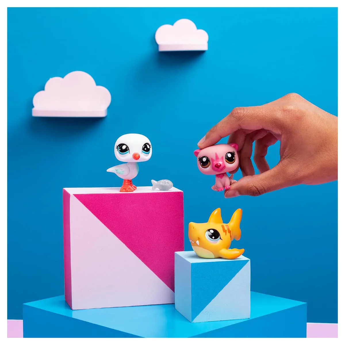 Littlest Pet Shop: Pet Trio Island Vibes Figures Series 1